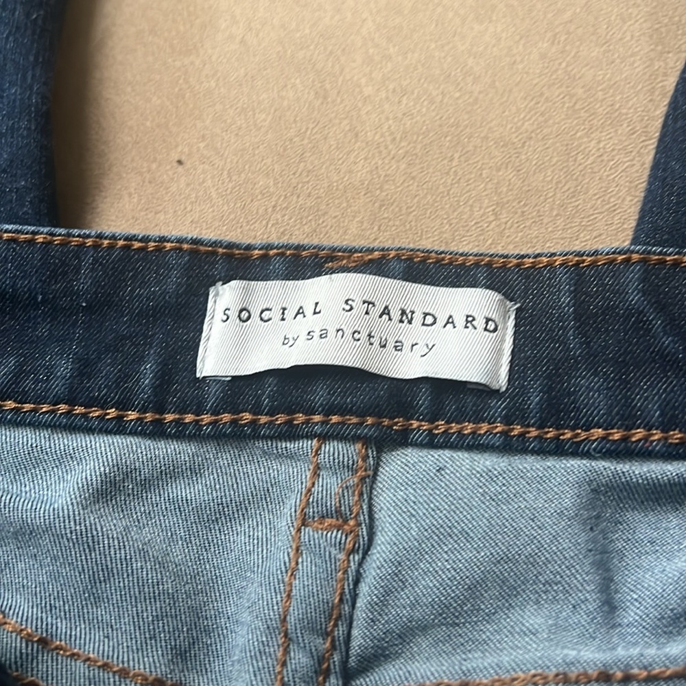 A pair of Social Standard by Sanctuary High-rise skinny jeans in size 8/29 - Picture 5 of 8